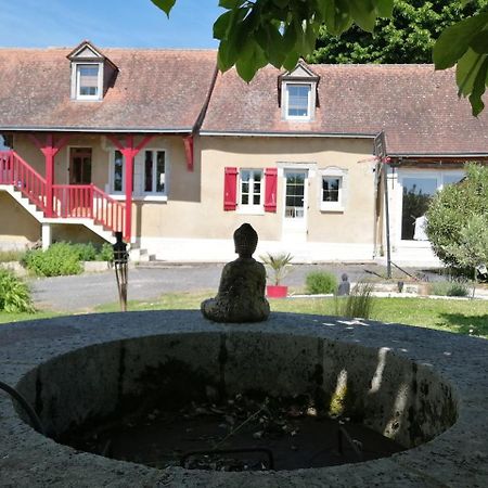 Maison De Charme Pres De Beauval Saint-Cyran-du-Jambot Esterno foto