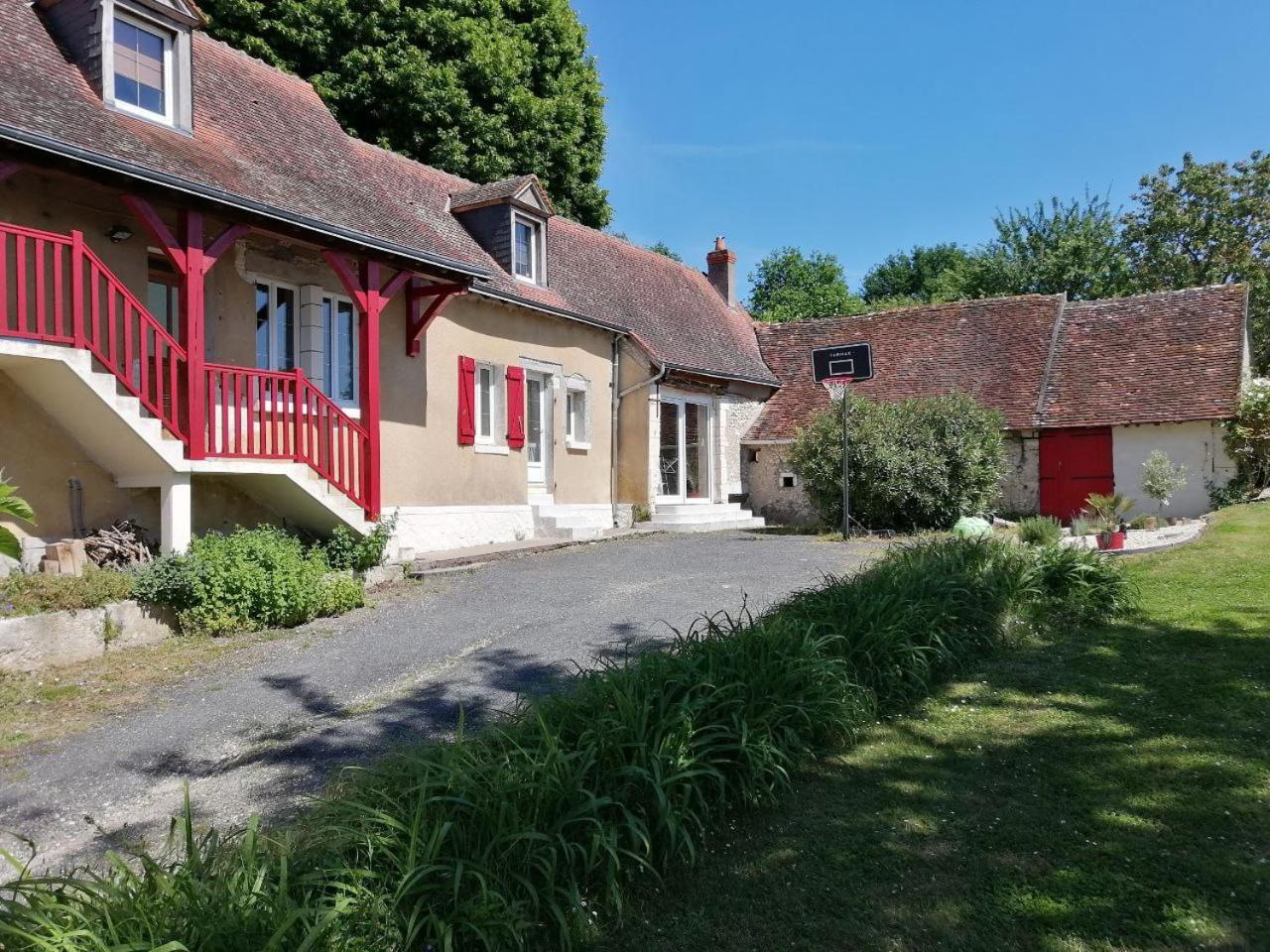 Maison De Charme Pres De Beauval Saint-Cyran-du-Jambot Esterno foto